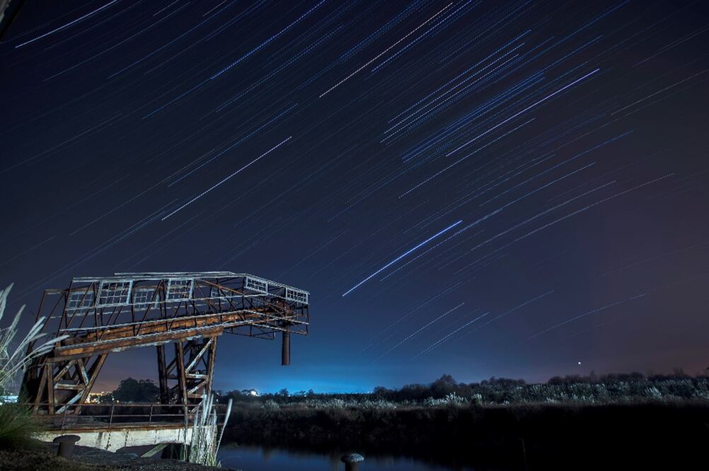Lluvia de estrellas de las Cuadrántidas. Foto: EFE/Pedro Puente Hoyos, archivo