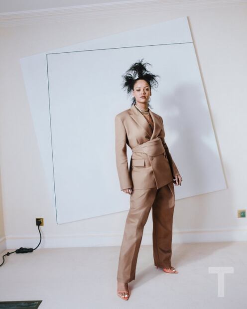 Rihanna presenta un vistazo de su colección Fenty
