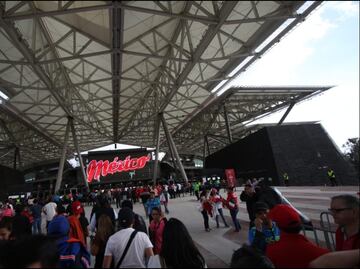 Así llegó la afición de Diablos al nuevo estadio