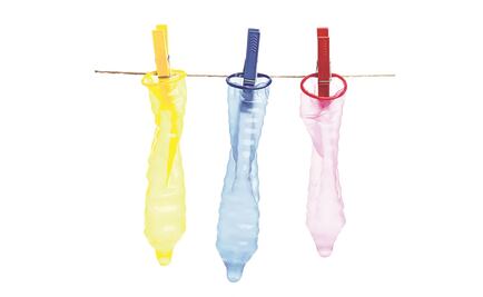 ​Autoridades de salud de EU piden no reutilizar condones; redes responden con humor