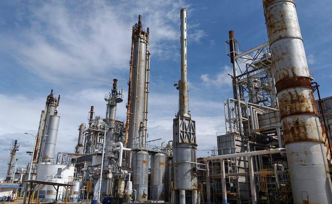 Pemex produjo 245 mil toneladas de petroquímicos. Foto: Pemex