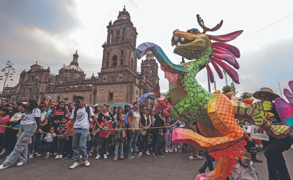 La Secretaría de Cultura capitalina informó que al desfile acudieron más de 50 mil personas. FOTOS: GABRIEL PANO. EL UNIVERSAL