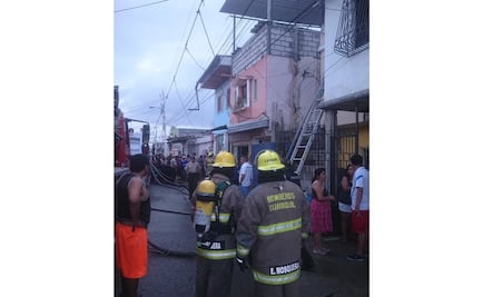 Mueren 17 personas durante incendio en clínica de Ecuador