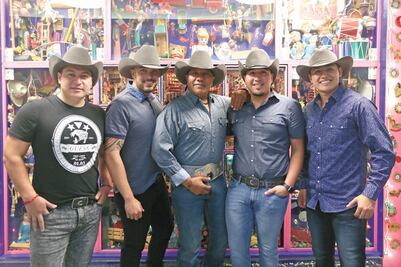 Otro Ramiro, el hijo, llega a Bronco