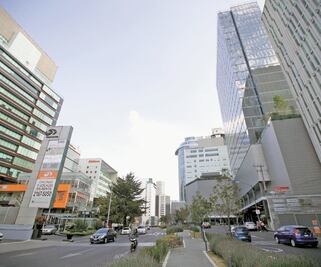 Santa Fe pierde brillo en renta de oficinas