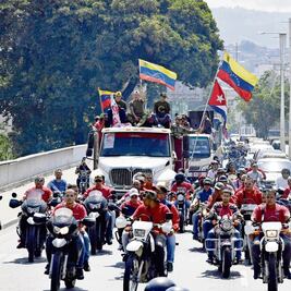Chavistas prometen defender a Maduro