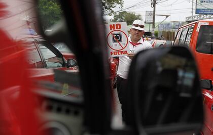 “Violencia es lamentable pero no condenable”