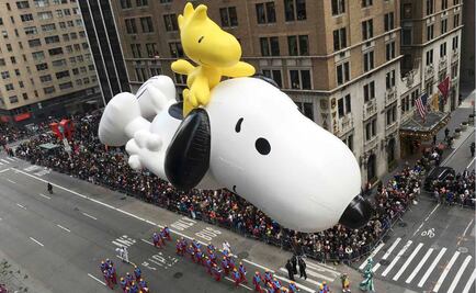 Miles en NY rechazan el miedo y disfrutan desfile de Macy's