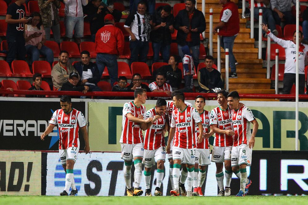 Imago7. Necaxa hizo vibrar a los suyos en el estadio Victoria.