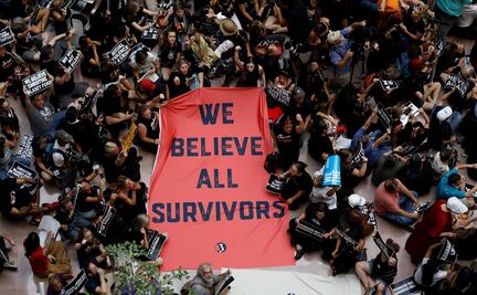 Feministas protestan contra nominación de Kavanaugh a la Corte de EU