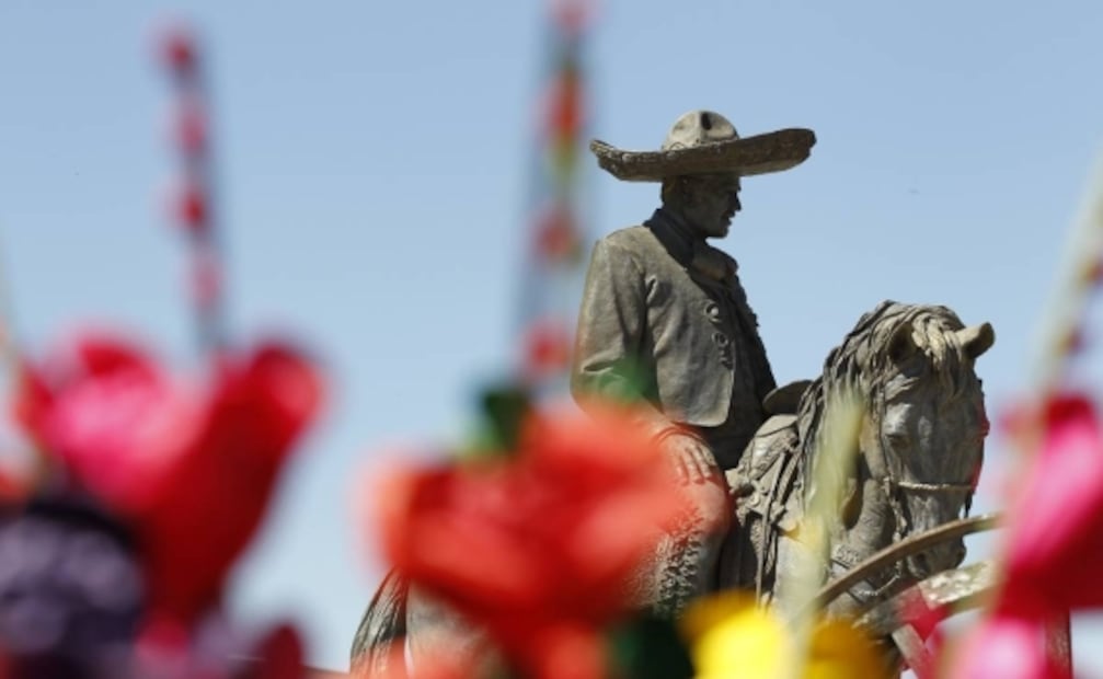 Así luce el imponente altar a Vicente Fernández en el Día de Muertos 