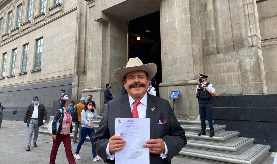Presidente de la Comisión de Energía del Senado, Armando Guadiana Tijerina, en la Corte. Foto Especial