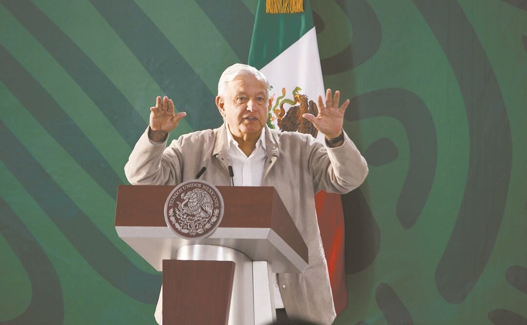 El presidente López Obrador dijo que se apresurará el restablecimiento de electricidad en zonas afectadas por Grace. Foto: PATRICIA MORALES. EL UNIVERSAL