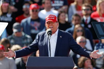 Trump se convierte en una de las 500 personas más ricas del mundo, según Bloomberg