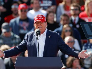 Trump se convierte en una de las 500 personas más ricas del mundo, según Bloomberg