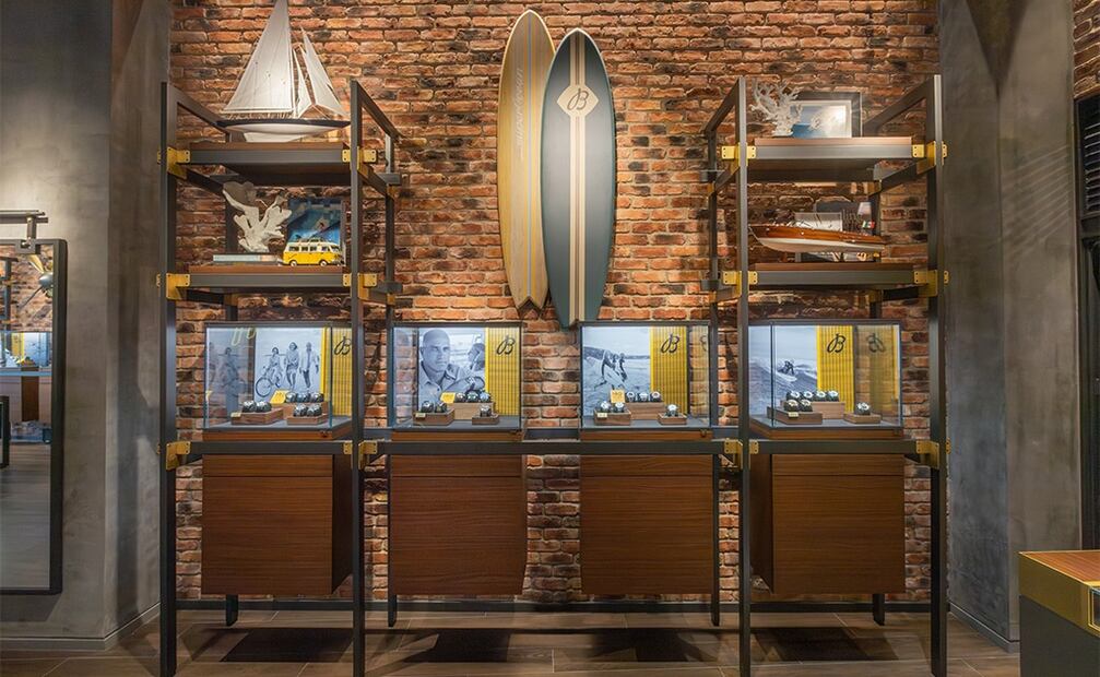 La Flagship Store de Breitling en México está llena de detalles inspirados en la aviación y el surf. Foto: Cortesía