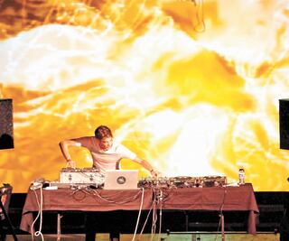 Impacto de la era digital en industrias creativas