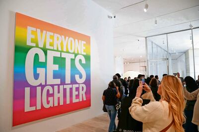 Cascadas, bicicletas, columpios y  huevos, en los 10 años del Jumex