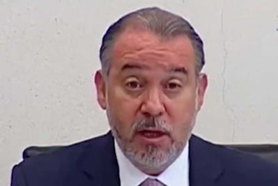 Raúl Cervantes renuncia a la PGR