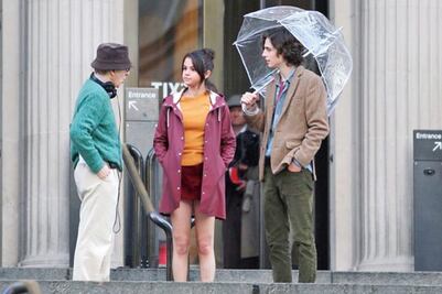 Unos odian a Woody Allen, Diane Keaton aún cree en él