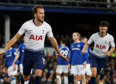 Tottenham aplasta al Everton y se acerca a los líderes en Inglaterra
