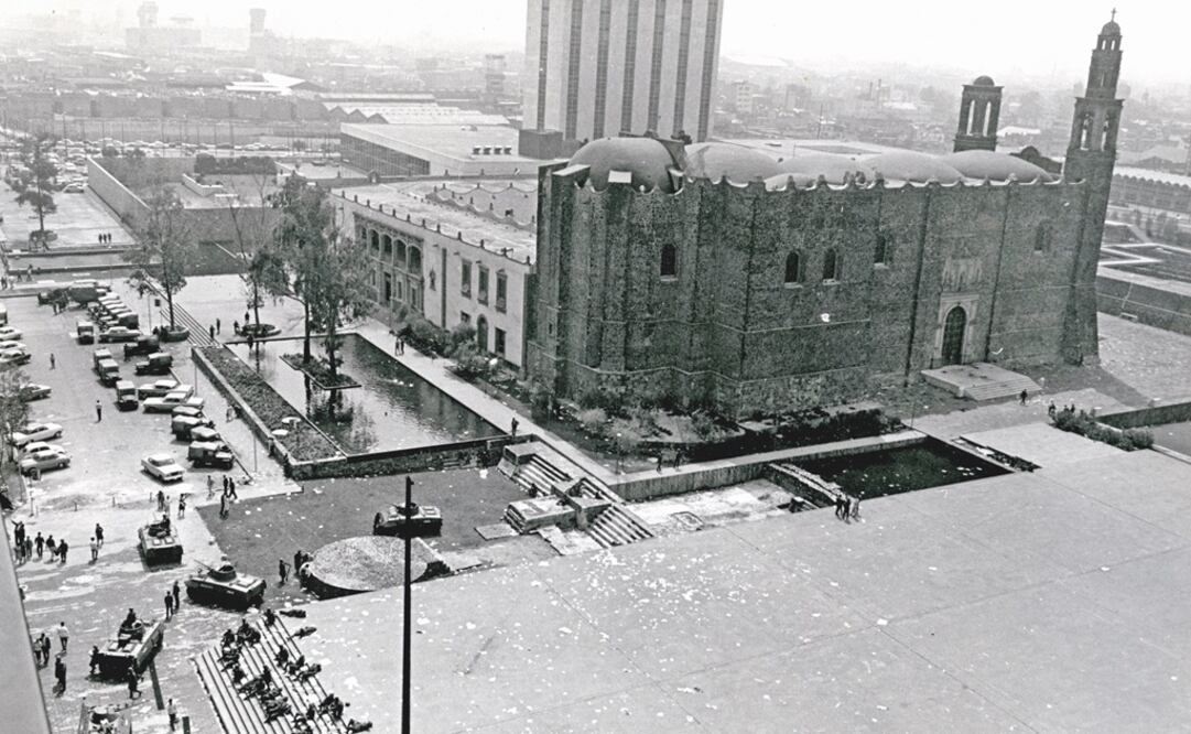 “Es una obra donde el público va poder recordar, reír y llorar, pero quiero recalcar que tocamos este tema sensible para la sociedad con mucho respeto”, declaró Omar Olvera, autor y director de este musical. Foto: Especial