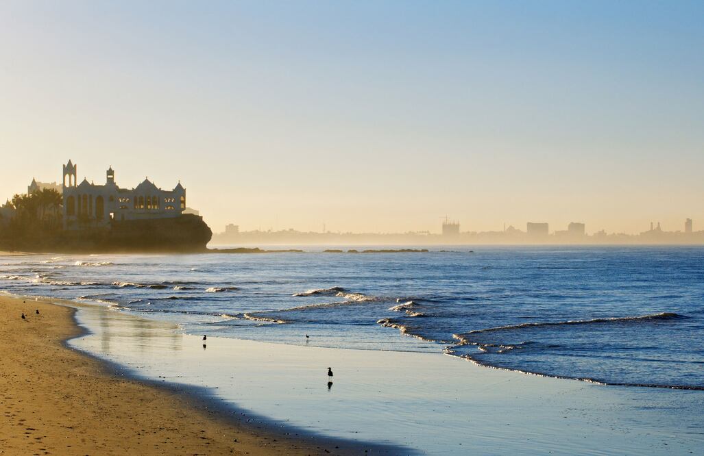 Un destino que tiene de todo: playas, un centro histórico colorido, arte y muy buena gastronomía. Foto: Istock