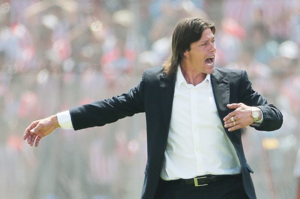 Matías Almeyda tiene “el agua hasta el cuello” y teme que si prestan jugadores regresen lesionados (JAIME LÓPEZ. JAM MEDIA)