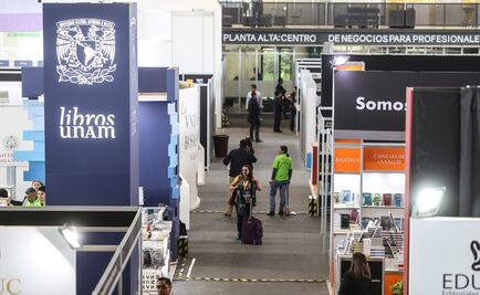 Homenajean a Ignacio Padilla, en la FILUNI
