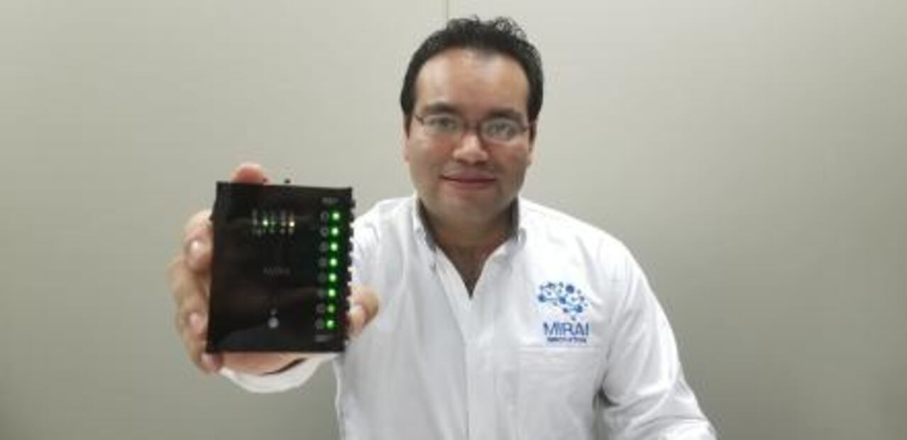 Mexicano triunfa con neurotecnología en Japón