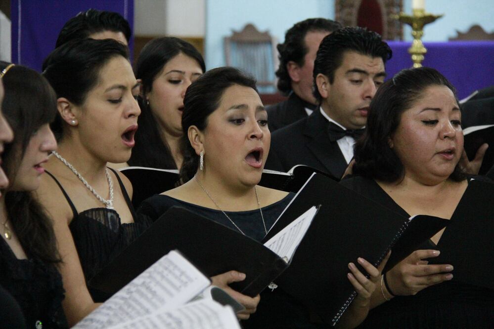 La Orquesta Coros de México es una agrupación nacida en Querétaro por iniciativa de su director artístico René Platiní (ARCHIVO. EL UNIVERSAL)