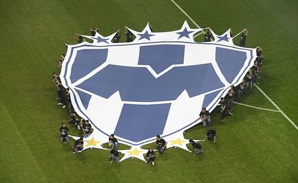 Rayados quiere sus fichajes "bomba" para competir con Tigres