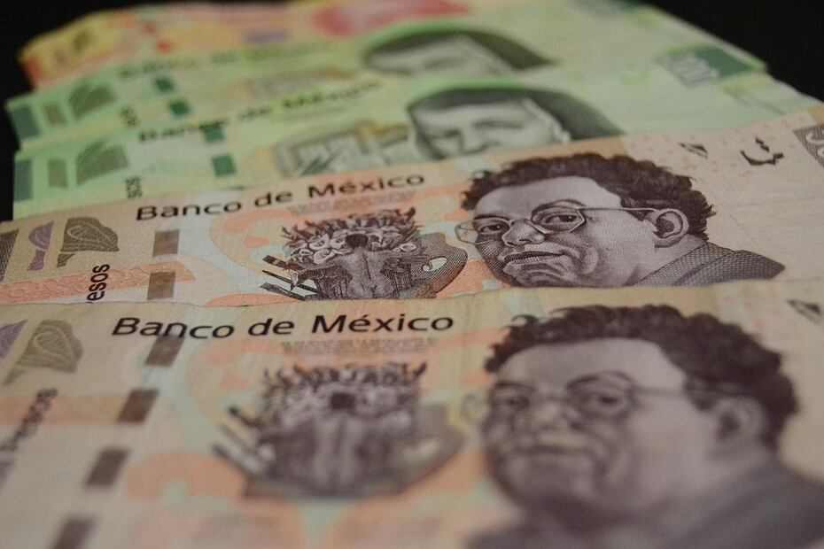Billetes de 100, 200 y 500 pesos mexicanos. Foto: Pixabay