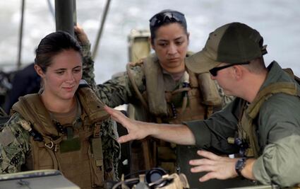 Dos mujeres entran a cuerpo de ‘Rangers’