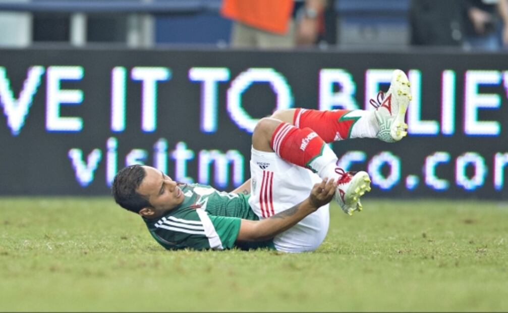 Las lesiones de futbolistas mexicanos previo a una Copa del Mundo