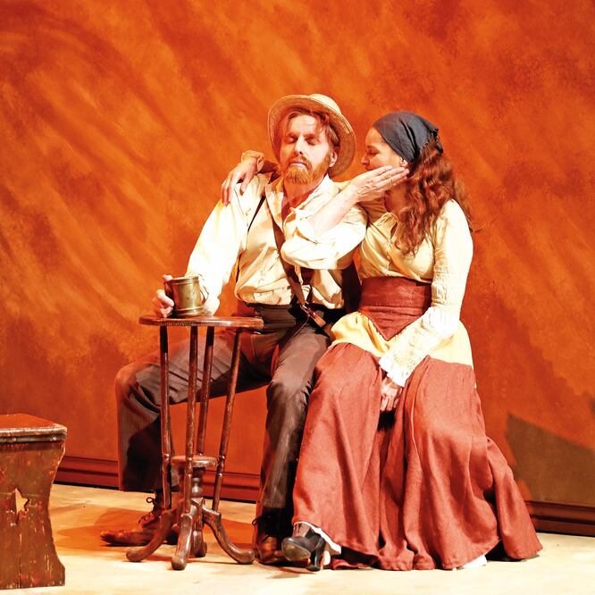 El actor da vida al pintor neerlandés en la obra que escribió. VALENTE ROSAS. EL UNIVERSAL