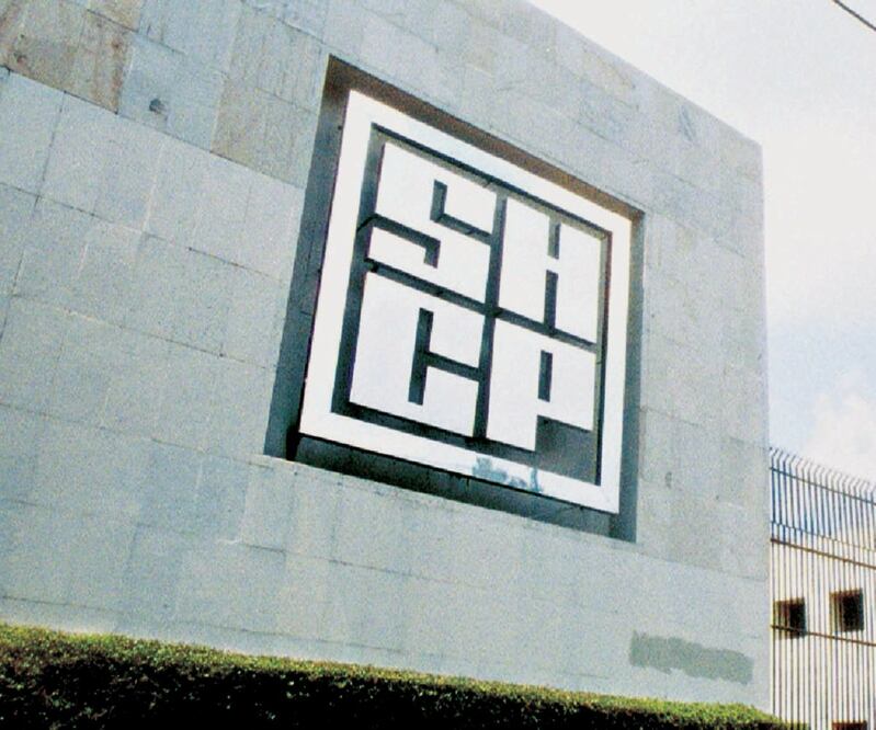 Los nuevos bonos servirán para cubrir financiamiento del gobierno federal al menor costo y riesgo posible, explicó la SHCP. Foto: ARCHIVO EL UNIVERSAL