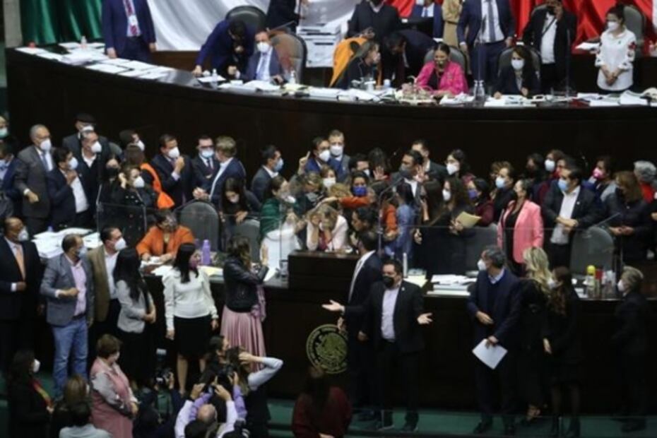 Casas de campaña, agresiones y gritos: saldo de eliminación de fideicomisos en Cámara de Diputados