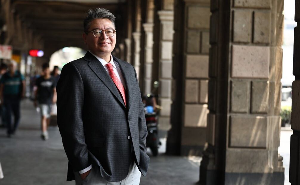 Juan Carlos Reyes Torres, autor del libro "Autonomía de los pueblos originarios y afromexicanos". Foto: Berenice Fregoso/ EL UNIVERSAL