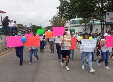 Familiares de trabajadores secuestrados en Chiapas marchan para exigir su liberación