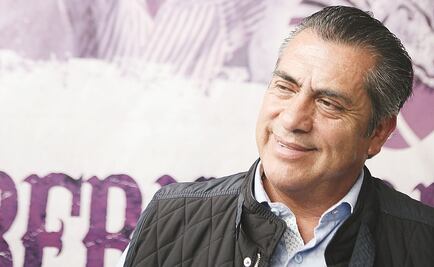 "Inocente Palomita": "El Bronco" cae en broma de Facebook