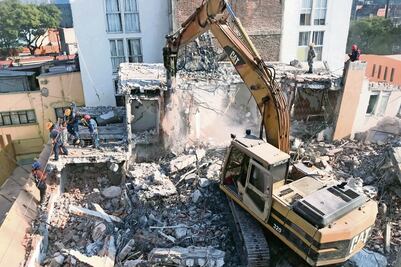 Demolición en Escocia 29 lleva 40% de avance: MAM 