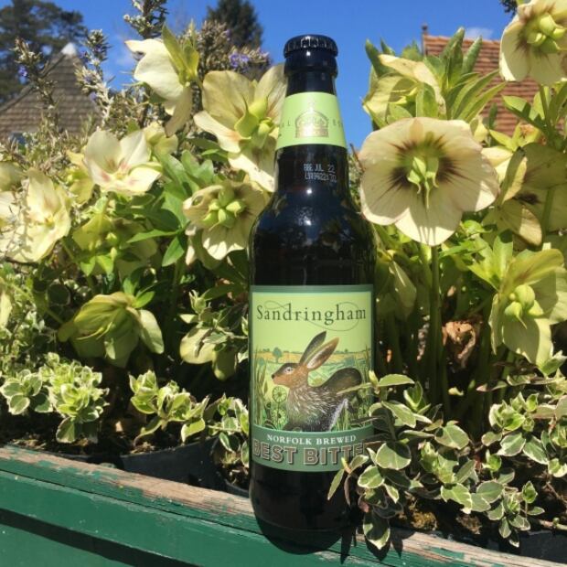 La cerveza "real" aprobada por la Reina Isabel que honra al príncipe Felipe