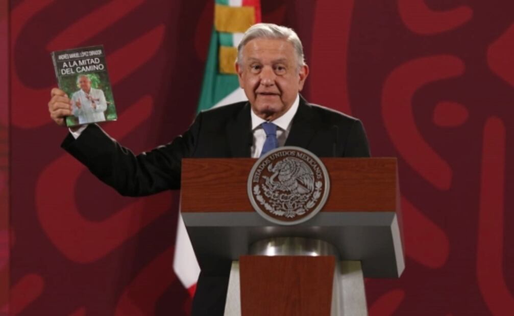 AMLO calcula que le den 30 mil pesos al mes de pensión del ISSSTE porque "cumple con los años trabajados"