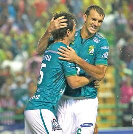 Las Chivas padecen pesadilla esmeralda