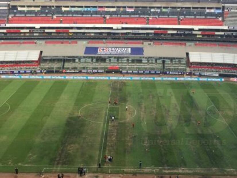 El fracaso del pasto del Estadio Azteca