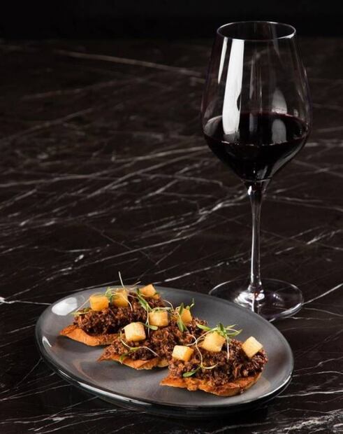 Wine bars para brindar con vinos extraordinarios