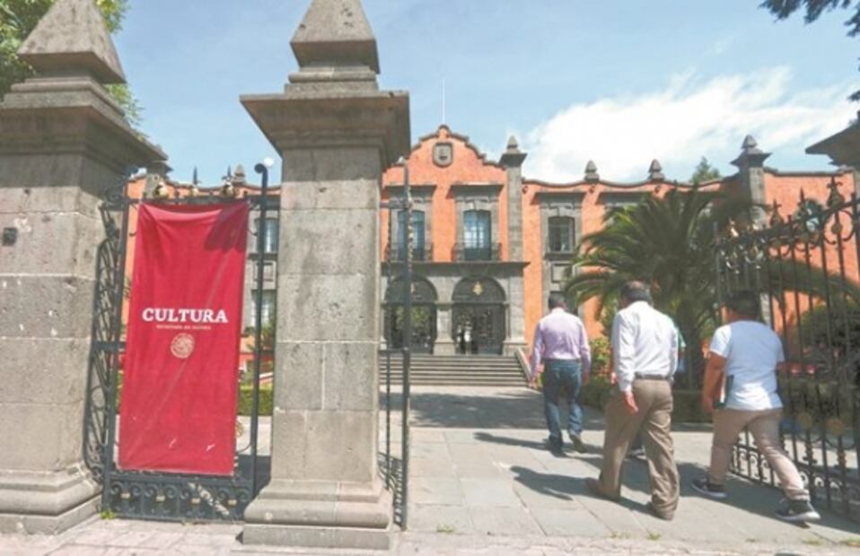 El Foco. Mejor Sor Juana twittera que Sanjuana gandalla