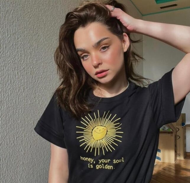 Artista es tachado de machista por pintar a Amber Heard como Pinocho