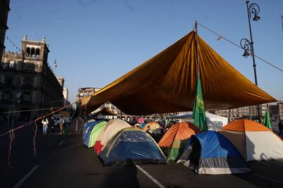 Retiran campesinos campamento del circuito del Zócalo
